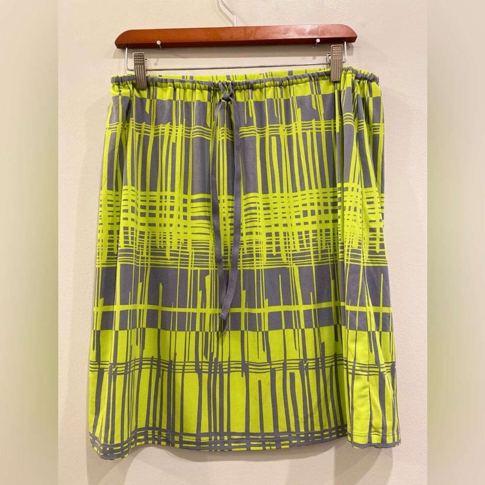 Early 2000's Simply Vera Vera Wang Skirt Sz Med.